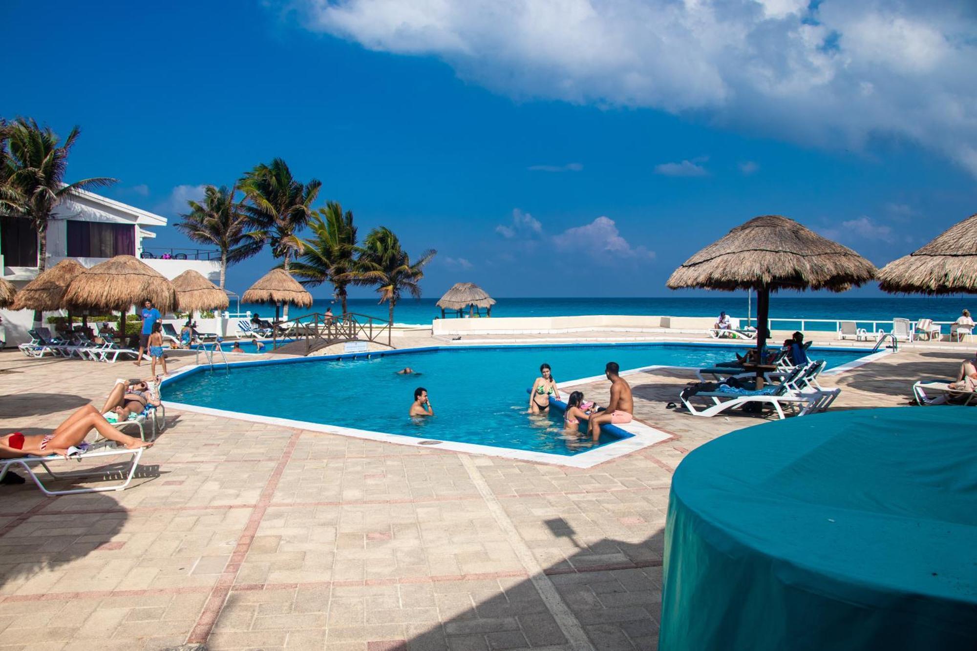 Beachfront Apartments קנקון מראה חיצוני תמונה